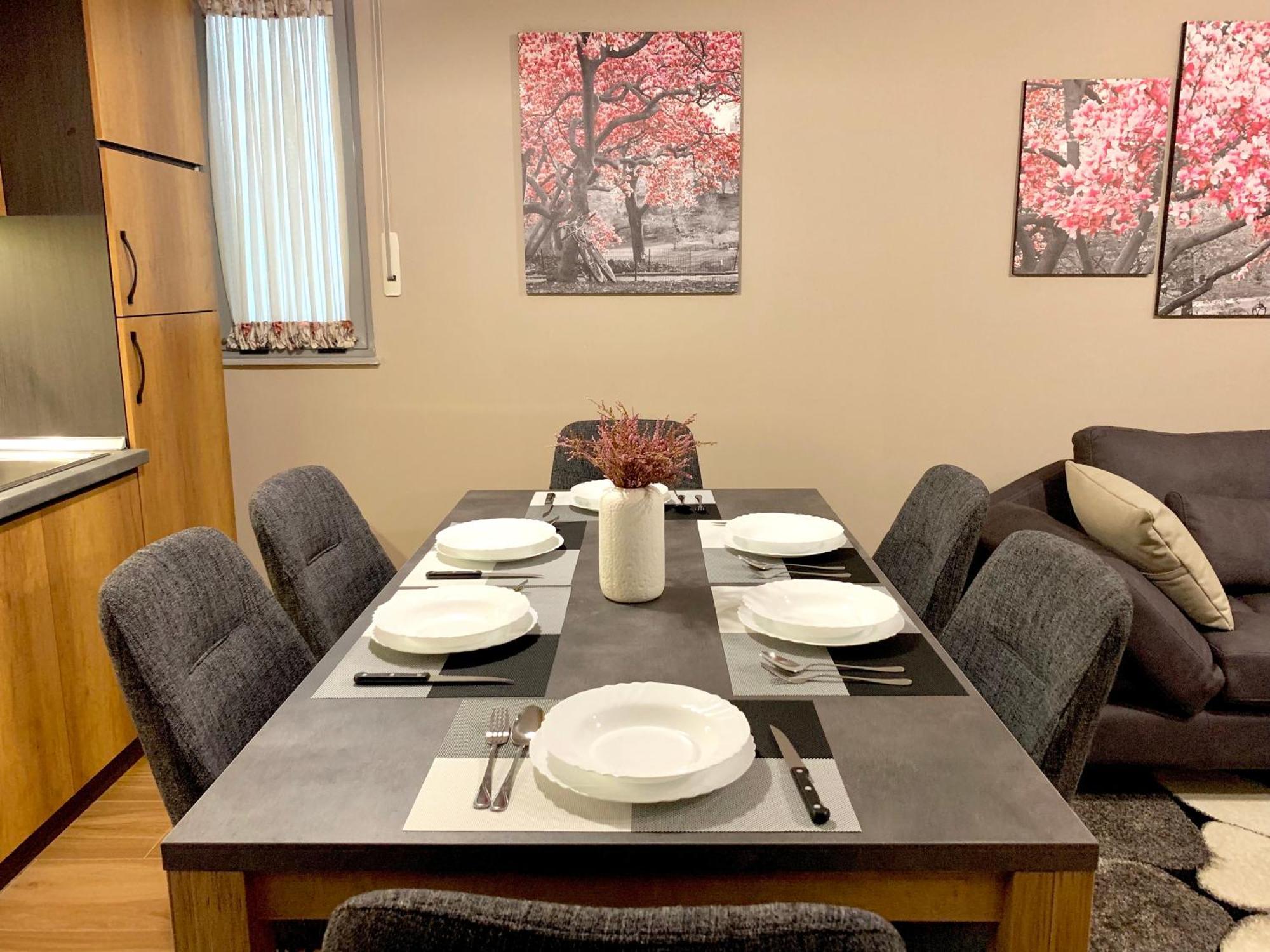 Eka Luxury Apartments ドゥラス エクステリア 写真