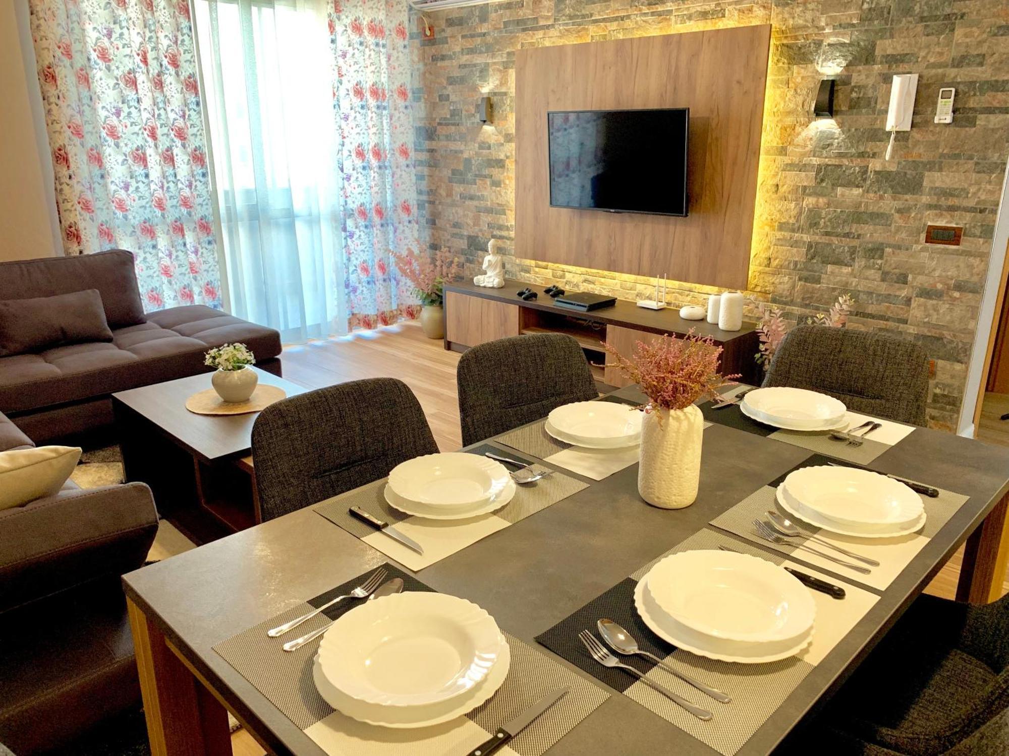 Eka Luxury Apartments ドゥラス エクステリア 写真