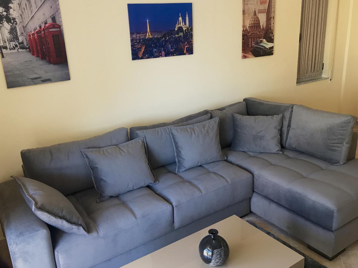 Eka Luxury Apartments ドゥラス エクステリア 写真