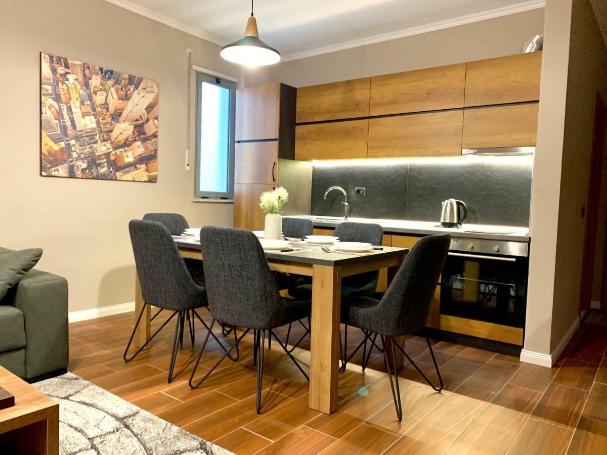 Eka Luxury Apartments ドゥラス エクステリア 写真